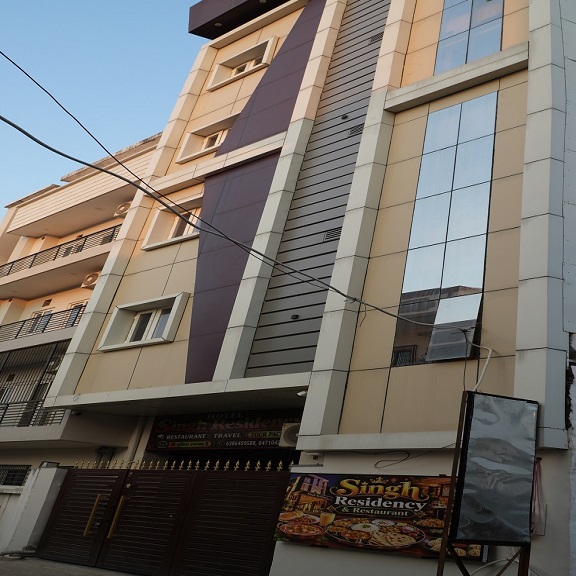 Historic Varanasi neighbourhood and cultural attractions near Singh Residency